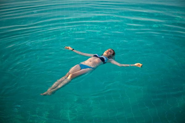 Quels sont les conseils pour une immersion culturelle chez les tribus indigènes en Amazonie?